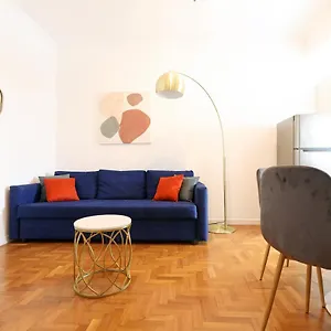 Re Di - Charme , Rome Italy